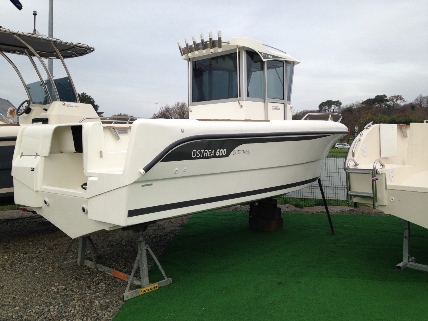 OCQUETEAU OSTREA 600 + F100 YAMAHA