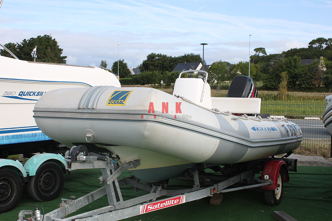 Zodiac Cherokee 440 - 3