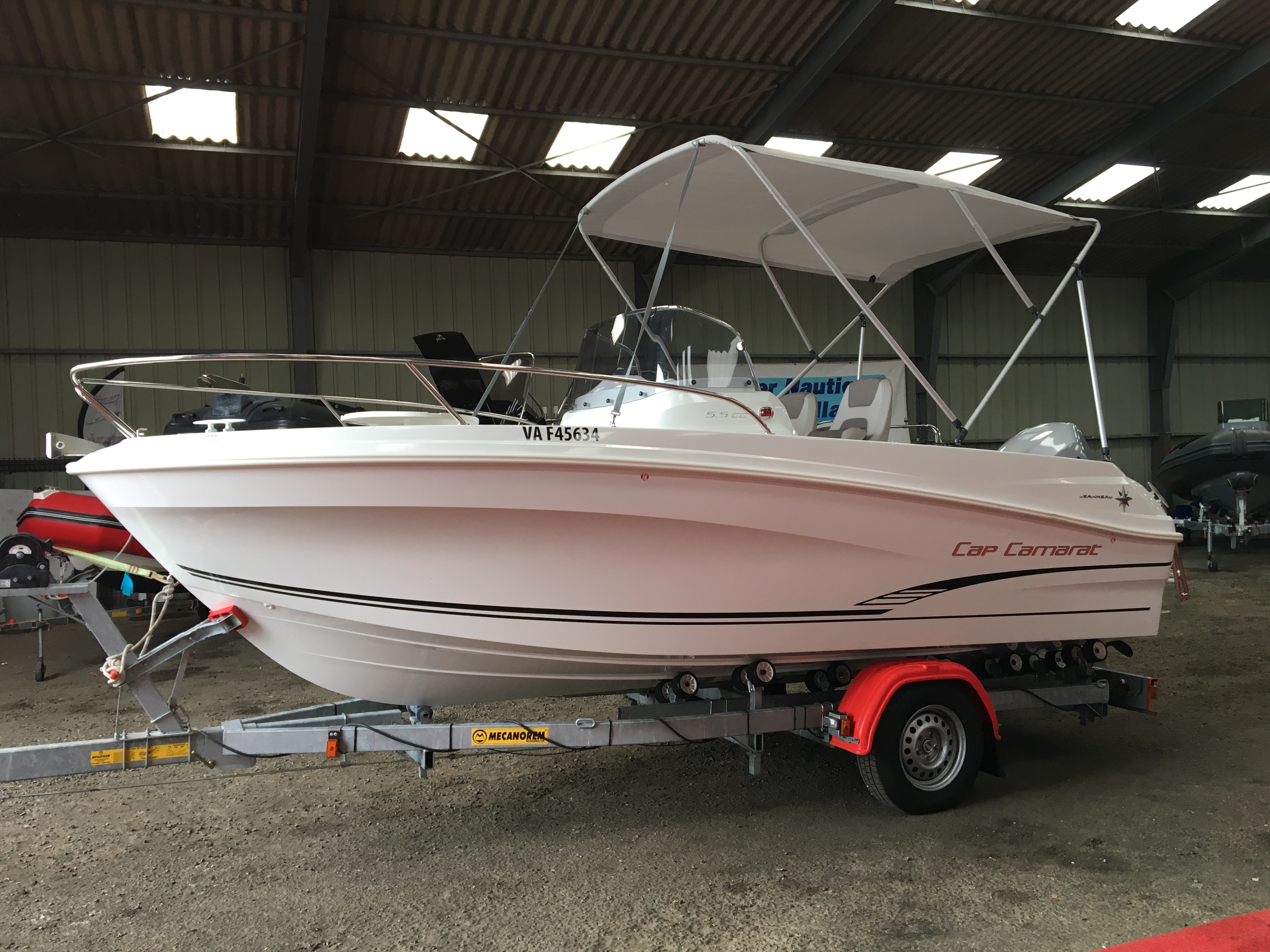 Jeanneau Cap Camarat 5.5 CC - 2